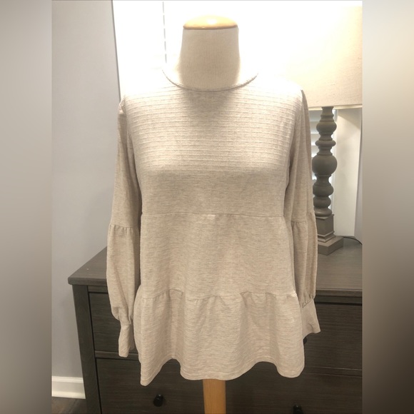Anthropologie Tops - Anthropologie Top in Gray Beige Size L‎ Blue Tassel Windowpane Checkered